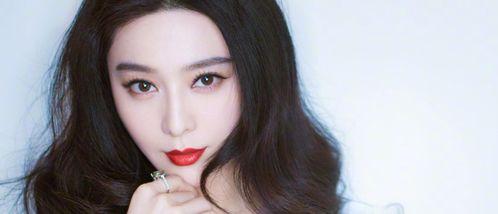 她在娱乐圈吃瓜,揭秘明星们的幕后故事